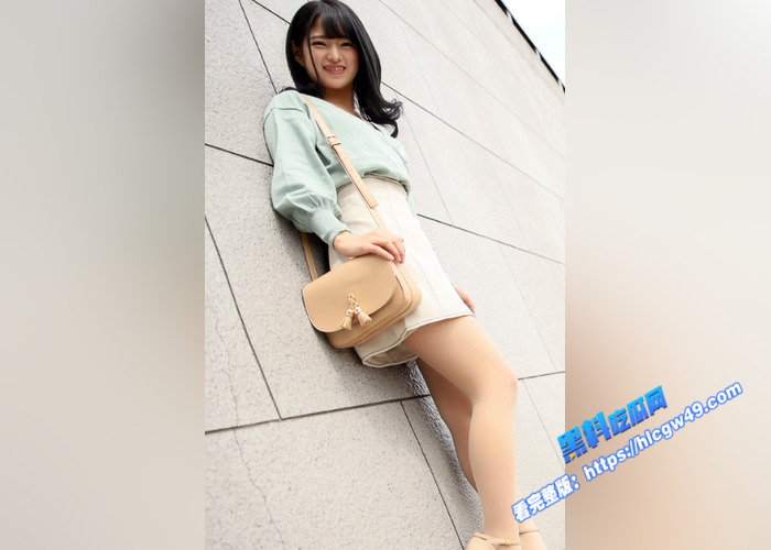 黑料解说！雪山遇险互相温暖 渚光希 可爱少女被困雪山 连续3天和油腻大叔内射做爱取暖6