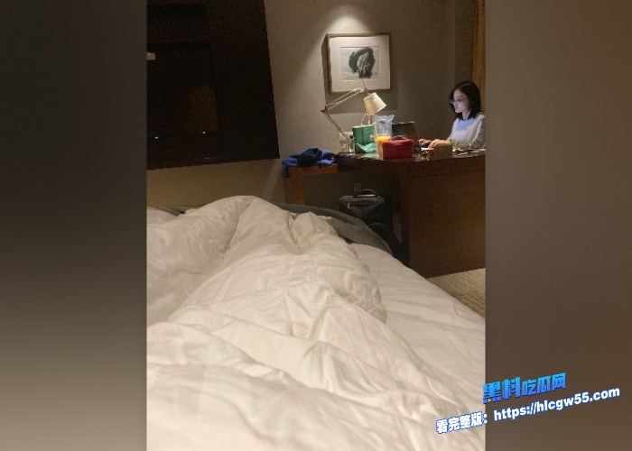 极品眼镜反差校花刘璐与金主爸爸换装情趣内衣性爱视图流出学校里是高冷女神酒店里的淫荡母狗 图11WH700x500px