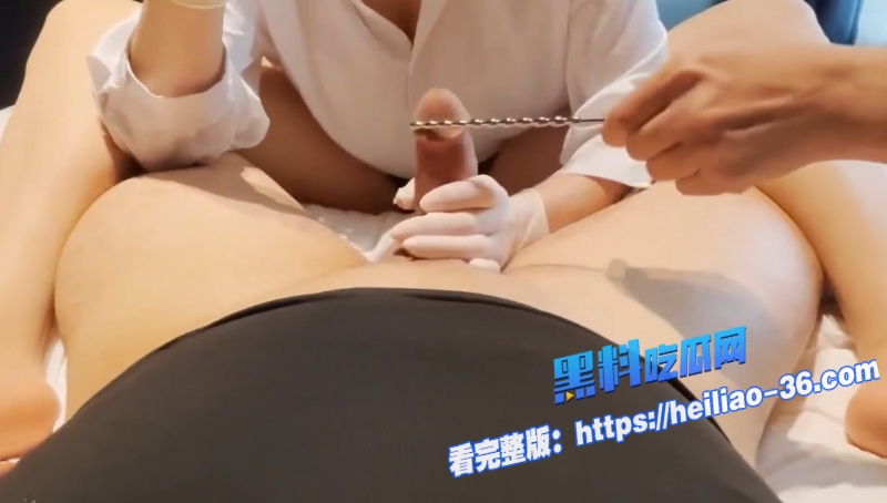 韩国棒子女王重口玩弄废物鸡巴马眼棒插入后疯狂刺激前列腺液不断分泌1 韩国棒子女王重口玩弄废物鸡巴马眼棒插入后疯狂刺激前列腺液不断分泌1