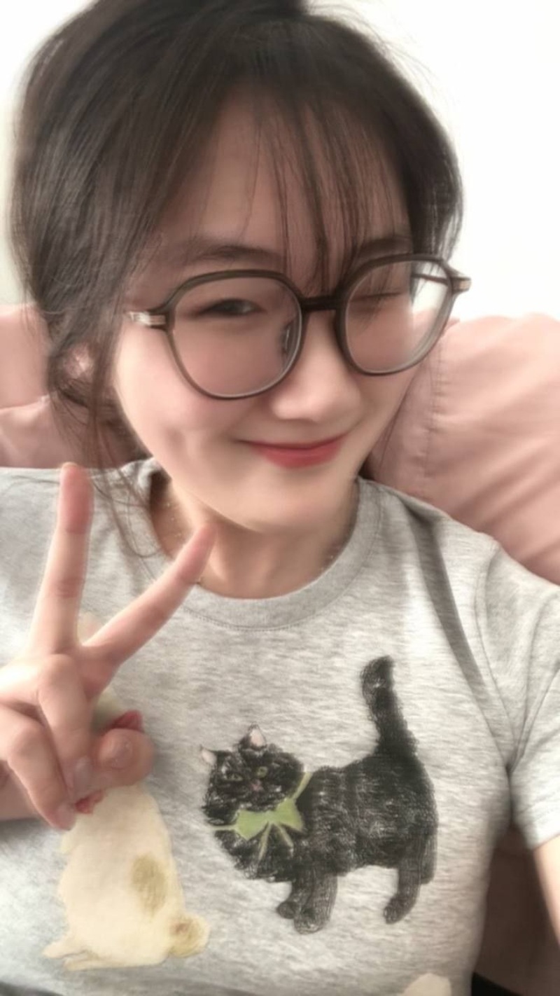 颜值还不错的眼镜妹大学生1 颜值还不错的眼镜妹大学生1