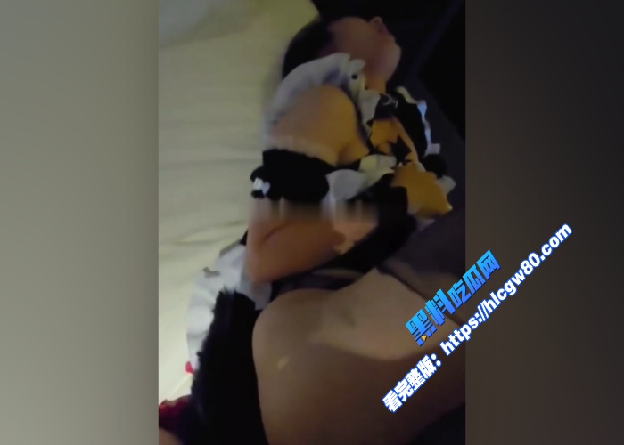 抖音肥臀主播肉咪裸聊自慰视频曝光两个孩子的绝色母亲为了钱竟能骚浪到如此下作母爱伟大 图5 抖音肥臀主播肉咪裸聊自慰视频曝光两个孩子的绝色母亲为了钱竟能骚浪到如此下作母爱伟大 图5