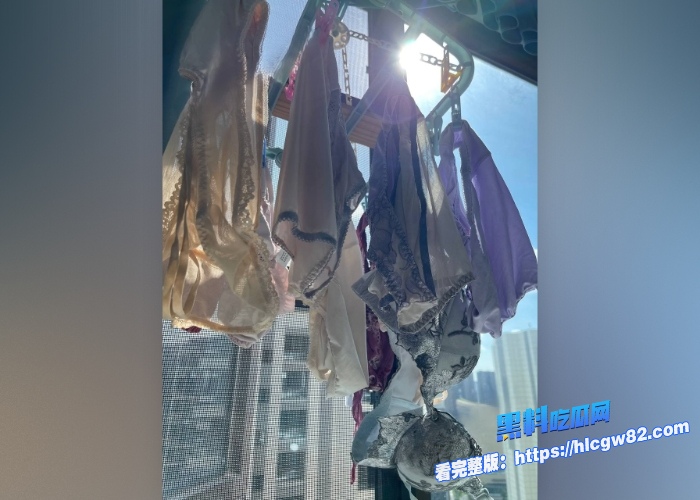 广东高档小区包租公的特殊癖好乘着女租客不在家疯狂潜入欣赏女租客的性感内衣内裤竟然还玩起了打胶真的好刺激啊 图71