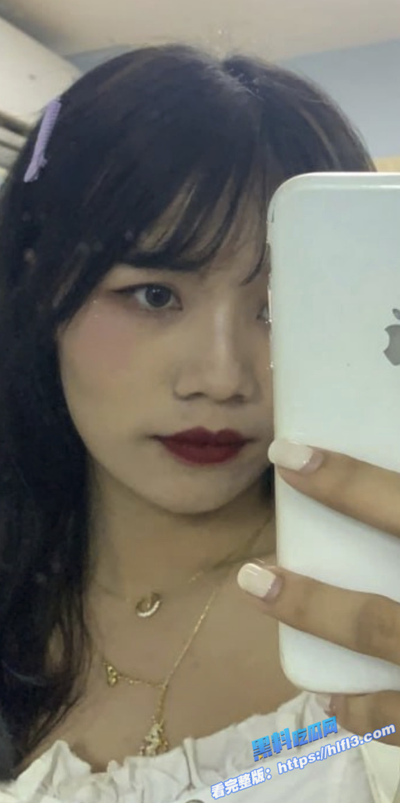 百度云泄密 难以置信美女主播竟然是榜一大哥的小母狗 在摄像头前掰开逼给大哥欣赏！2