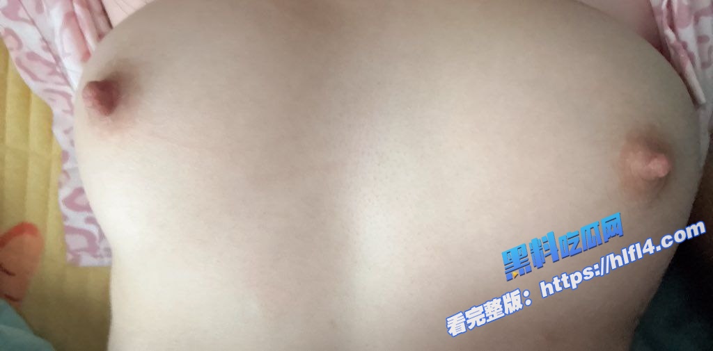 安徽在读女高中生 超粉嫩美穴 在宿舍自慰到高潮都拉丝了 粉嫩菊花还会呼吸！4