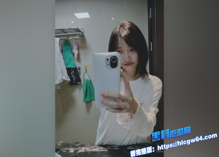 河南高中清纯学霸潘玲玲跟自己的富二代男友各种做爱视频还有生活照曝光全程露脸内射中出太爽了笑起来好甜美 5 河南高中清纯学霸潘玲玲跟自己的富二代男友各种做爱视频还有生活照曝光全程露脸内射中出太爽了笑起来好甜美 5
