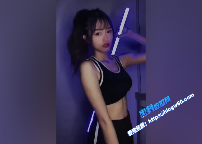 抖音TikTok变装风美女光剑变装合集版来咯大尺度喷血镜头看的喷血美乳各有特色感觉比抽屉变装好看 图6