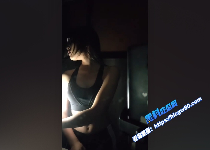 抖音TikTok变装风美女光剑变装合集版来咯大尺度喷血镜头看的喷血美乳各有特色感觉比抽屉变装好看 图8