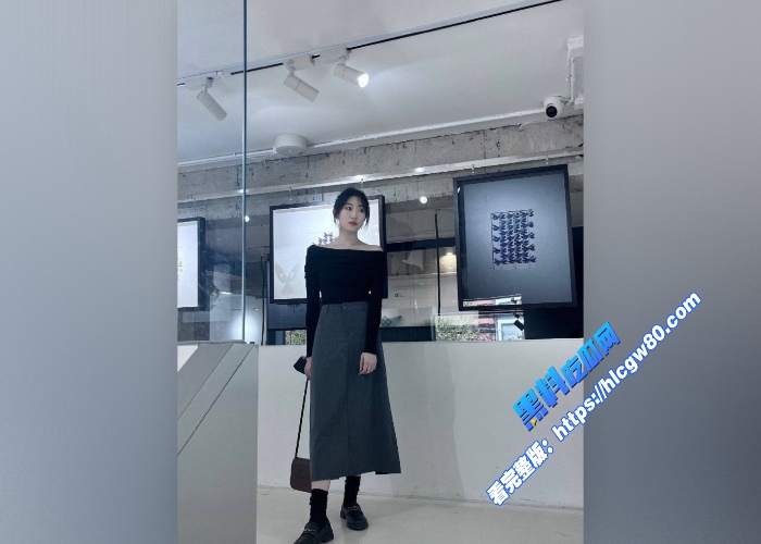 杭州某大学高颜值美女被富少调教视频泄漏甘愿当性奴带着狗链大屌爆操骚穴没想到私下这么反差母狗做派十足 图2