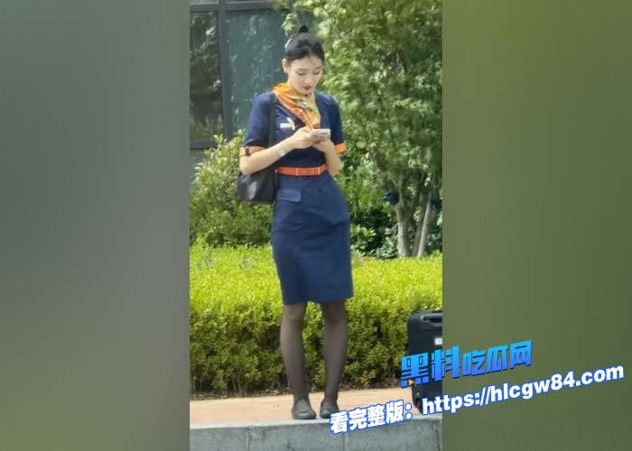 偷窥爱好者福利来袭大神偷拍空姐日常窗外多角度真实窥视宿舍洗澡换衣服娇嫩身躯诱惑无限1 偷窥爱好者福利来袭大神偷拍空姐日常窗外多角度真实窥视宿舍洗澡换衣服娇嫩身躯诱惑无限1