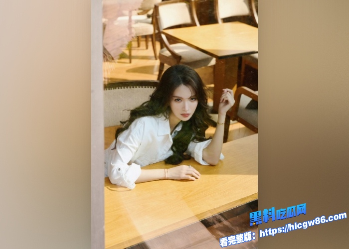 AI魔改电影孤注一掷女一号金晨沦为老板的性爱玩具激情的3P性爱盛宴简直十分淫靡 2 AI魔改电影孤注一掷女一号金晨沦为老板的性爱玩具激情的3P性爱盛宴简直十分淫靡 2