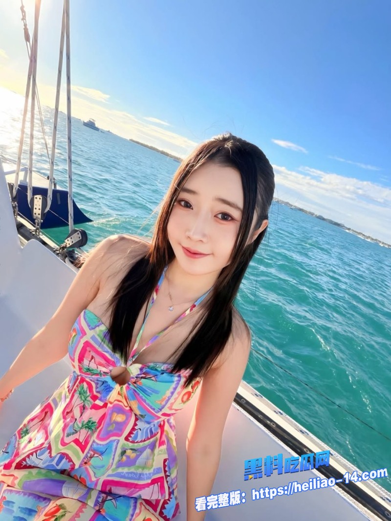 极品美乳博主 玲奈lena 新作火爆来袭 健身房偶遇帅哥搭讪一秒都等不及回家立马开启痴女榨精模式3