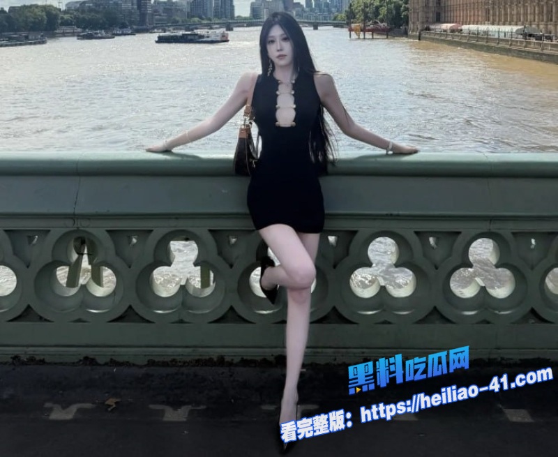 大屌哥与D奶空姐双丝狂欢黑丝肉丝轮番换着干制服诱惑到失控高2