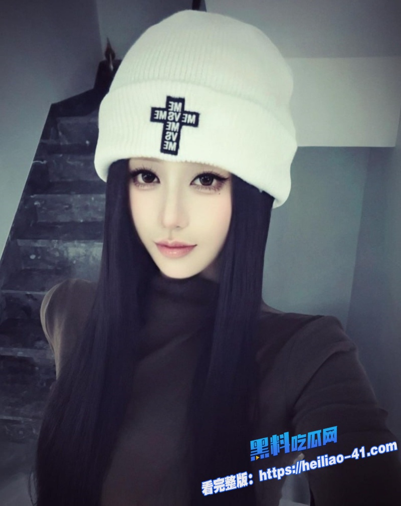 大屌哥与D奶空姐双丝狂欢黑丝肉丝轮番换着干制服诱惑到失控高4