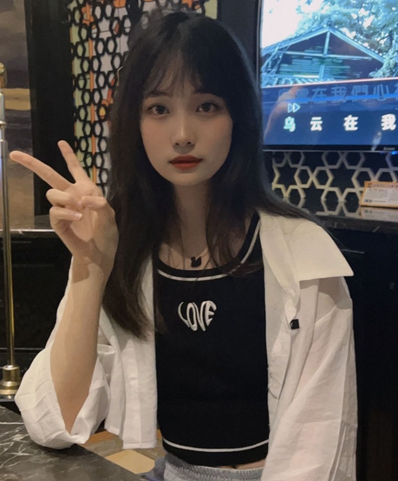 上海颜值挺顶的大学生2