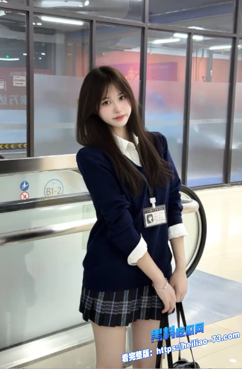 海角兄妹乱伦爸妈在隔壁睡觉哥哥偷偷去妹妹房间疯狂调教白虎穴被抽插到外翻4