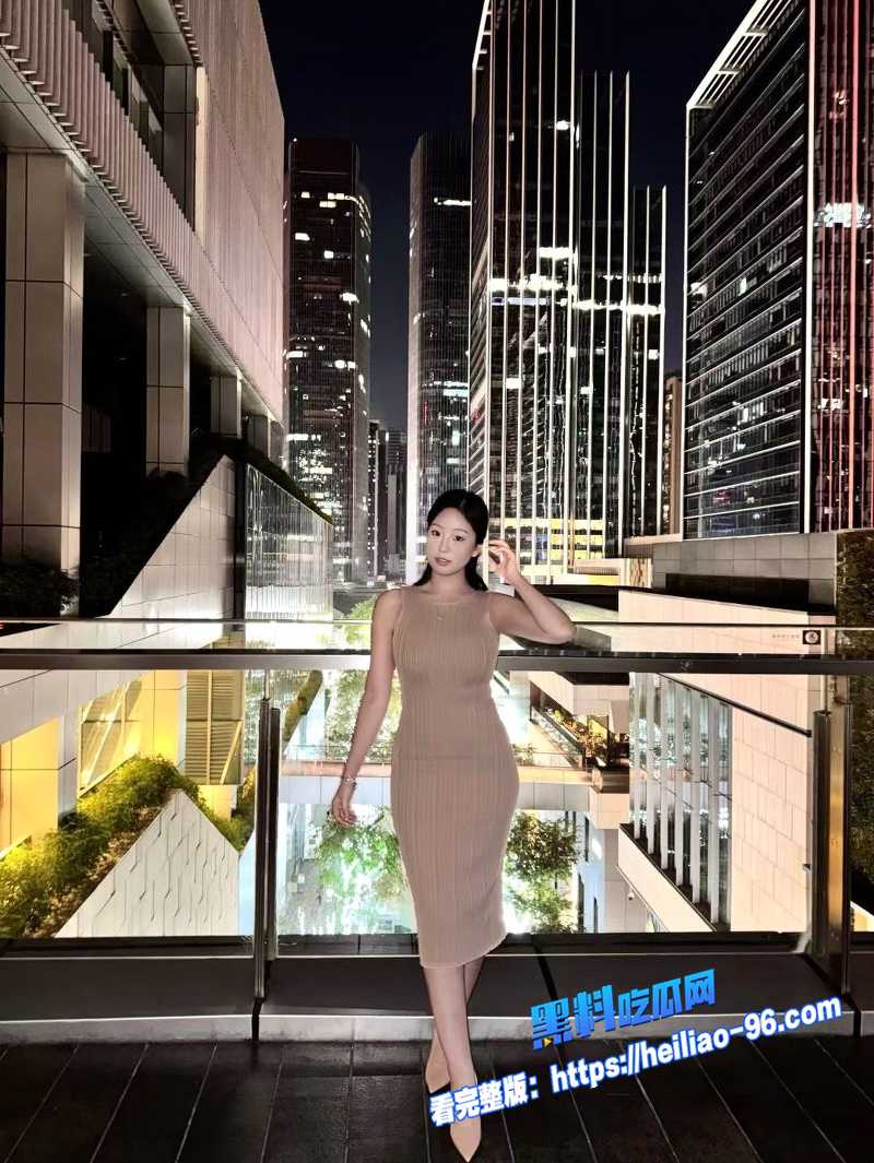 情趣足球宝贝 捅主任 球服被各种姿势狂草 羞耻女上位M腿大开浪叫连连 一小时完整版太爽图5