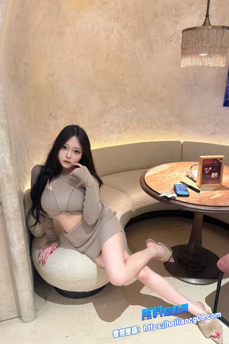 推特极品福利姬昭昭1