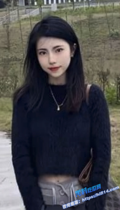 江苏某学院高颜值大三学姐，线下和金主见面，被金主直接强制插入屁眼肛交1
