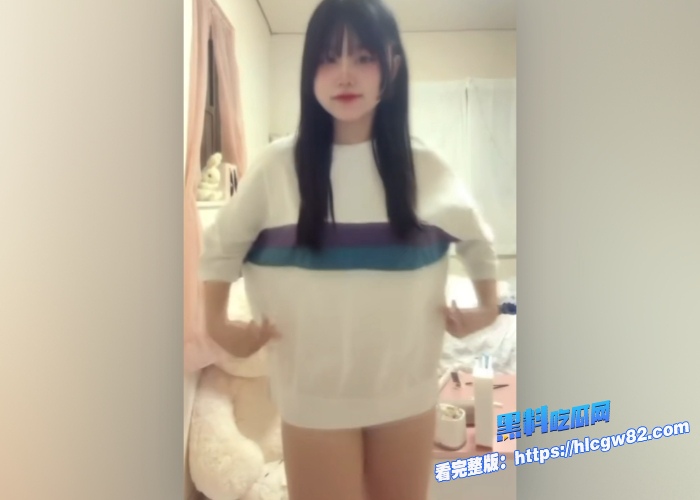 广西高三清纯巨乳眼镜妹方思琪大尺度网调全裸热舞视频被曝光白皙巨乳与多毛小穴看着真带劲 图2 广西高三清纯巨乳眼镜妹方思琪大尺度网调全裸热舞视频被曝光白皙巨乳与多毛小穴看着真带劲 图2