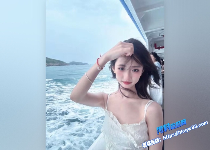 小红书高颜值旅游博主 背着富豪男友给驴友当飞机杯啪啪干逼，被发现了之后全网曝光这个母狗，让她直接身败名裂 4