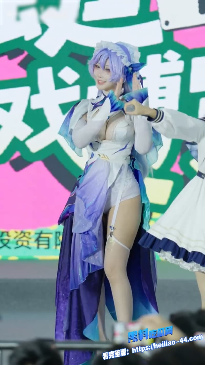 广州黑蜻蜓漫展二次元yasalcos鸣潮坎特蕾拉与粉丝合影全程露脸这颜值让人忍不住的想打一发7 广州黑蜻蜓漫展二次元yasalcos鸣潮坎特蕾拉与粉丝合影全程露脸这颜值让人忍不住的想打一发7