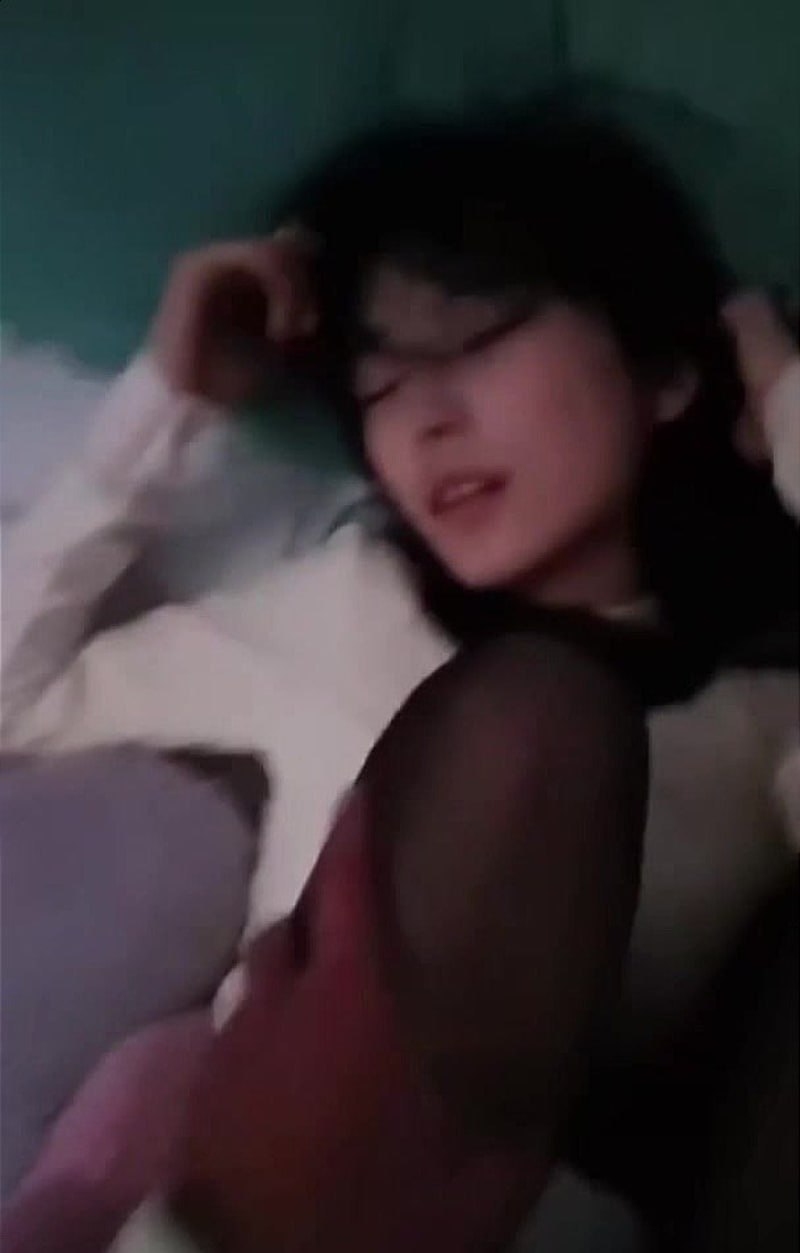 杭州艺术学院女大刘柔被渣男偷拍 2
