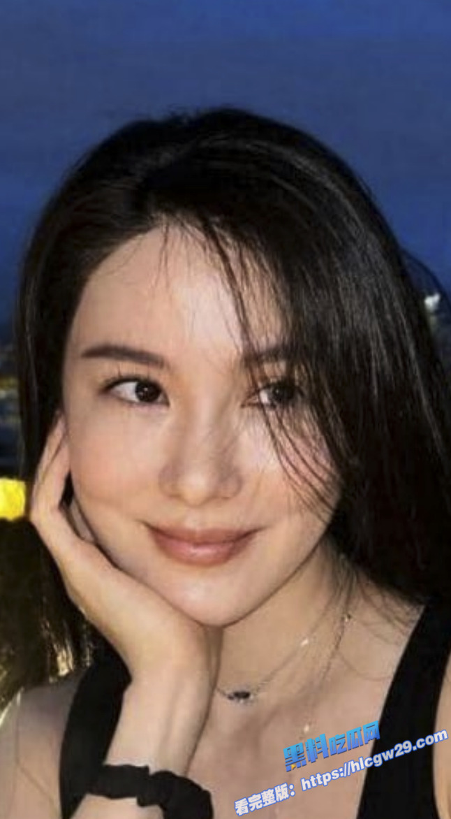 港大才女 Audrey Ning黄播 旧视频曝光 火辣身材大胆互动 私下真面目惊呆众人！3