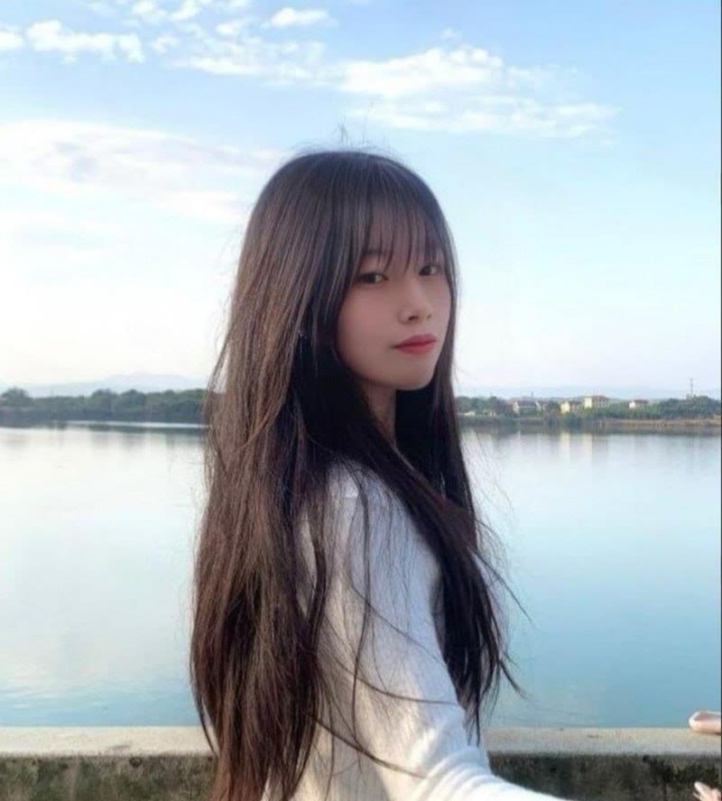 广西大学生卢娟1 广西大学生卢娟1