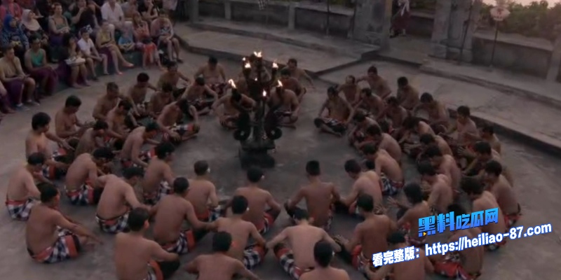 黑料经典电影 《欲动》 巴厘岛护士媳妇跟老公吵翻后被海滩猛男勾走 压抑婚姻一夜放纵！1