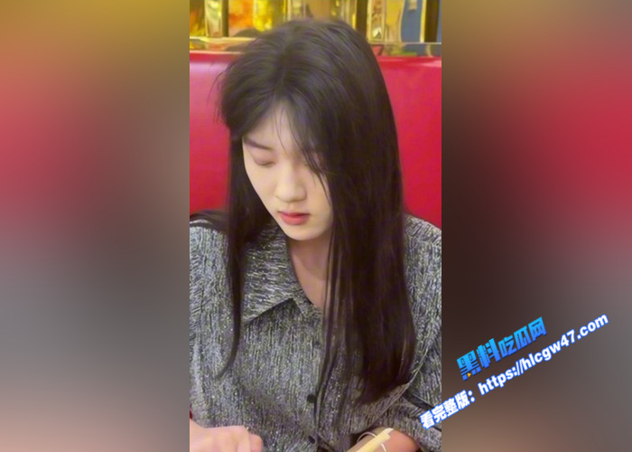 女友闺蜜喝醉借宿我家 直接无套把玩 肉棒往她脸上蹭 这种感觉简直刺激到爆炸3