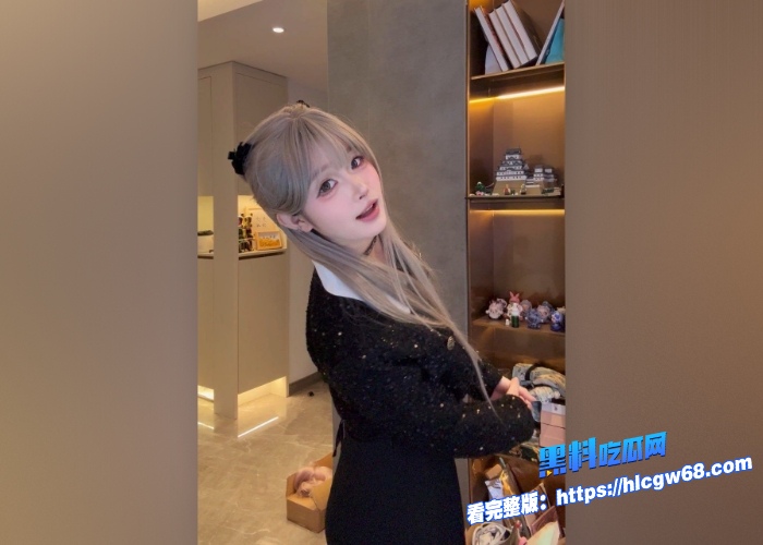 粉色系清纯少女露脸私拍全裸出镜视频流出这身材太TM哇塞了颜值不说逼嫩皮也白 图1