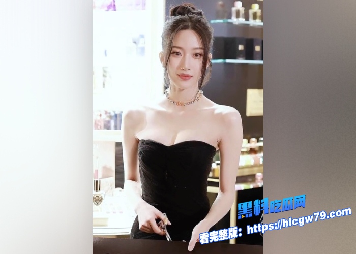 韩国魅魔女星文佳煐内衣擦边穿搭冲上微博热搜各种蕾丝吊带丝袜上活动真是超大尺度羡慕韩国财阀第n天 图17