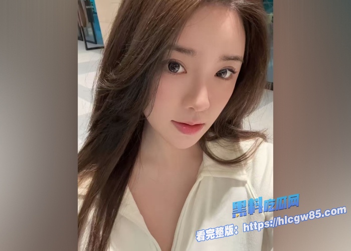 偷拍极品女友坏心男友多姿势啪啪全过程 (1).jpg