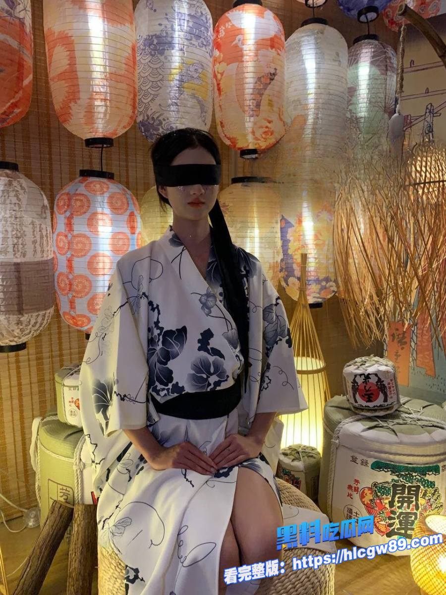 爆火女神太子妃14 爆火女神太子妃14