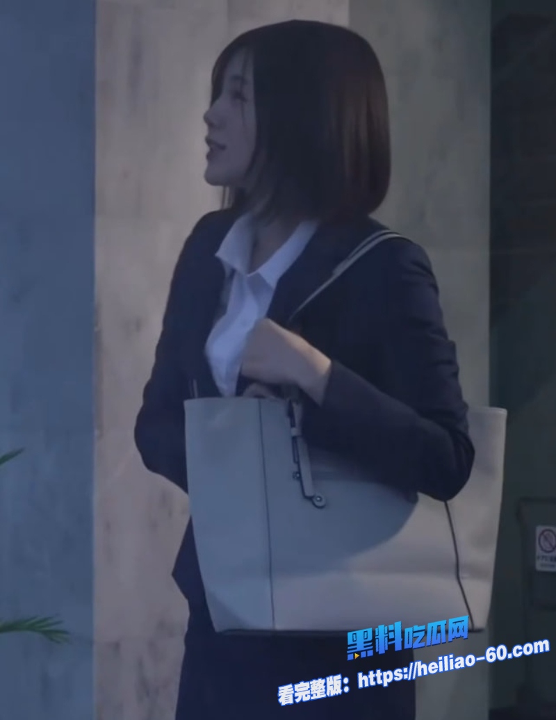 OL凉森玲梦抖音风PMV混剪红框节奏炸裂女神制服诱惑 3
