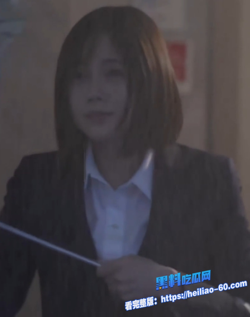 OL凉森玲梦抖音风PMV混剪红框节奏炸裂女神制服诱惑 4