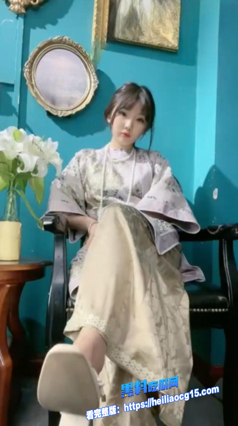 汉服格格清清寸止榨精2 汉服格格清清寸止榨精2