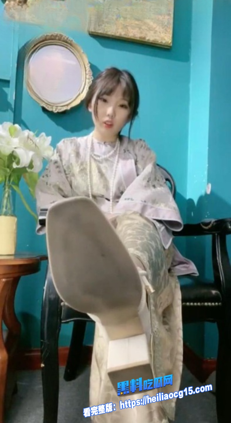 汉服格格清清寸止榨精3 汉服格格清清寸止榨精3