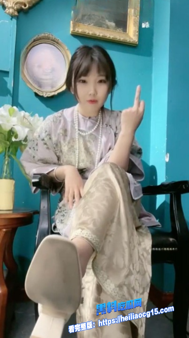汉服格格清清寸止榨精4 汉服格格清清寸止榨精4