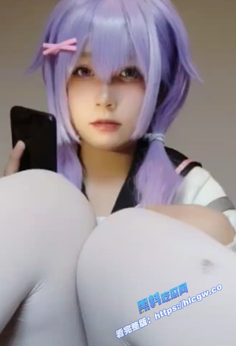 二次元美少女 宿野suye 土豪定制极品女coser私拍福利视频泄密，这长相也太可爱了吧，肥臀蜜乳白虎嫩鲍，下体粉嫩无毛图3