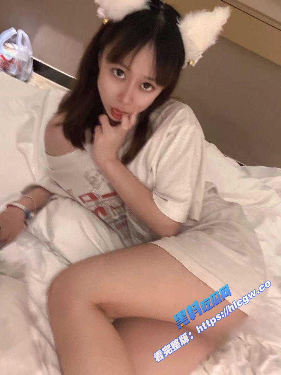 前海航高管的女儿 谭昕芸 约炮视频曝光 身穿情趣装供炮友调教玩弄 母狗本性展现！3