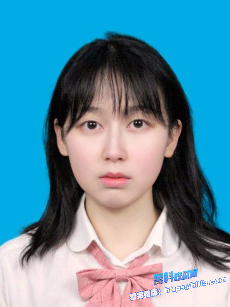 美女都不看吗？极品美少女李启丹：昔日心中的女神，竟是反差婊！图1