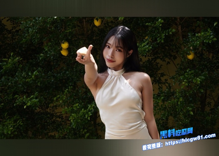 知名极品亚洲网黄女星Miuzxc新作流出在妈妈隔壁房间偷摸操逼含着内裤被打桩被颜射一整脸 图2