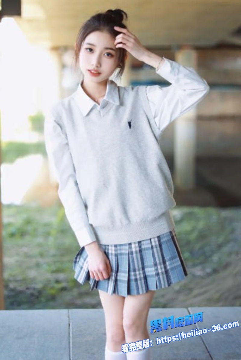 叔侄乱伦套路曝光对白太炸裂叔叔哄骗侄女就一次试试结果猛干私处1