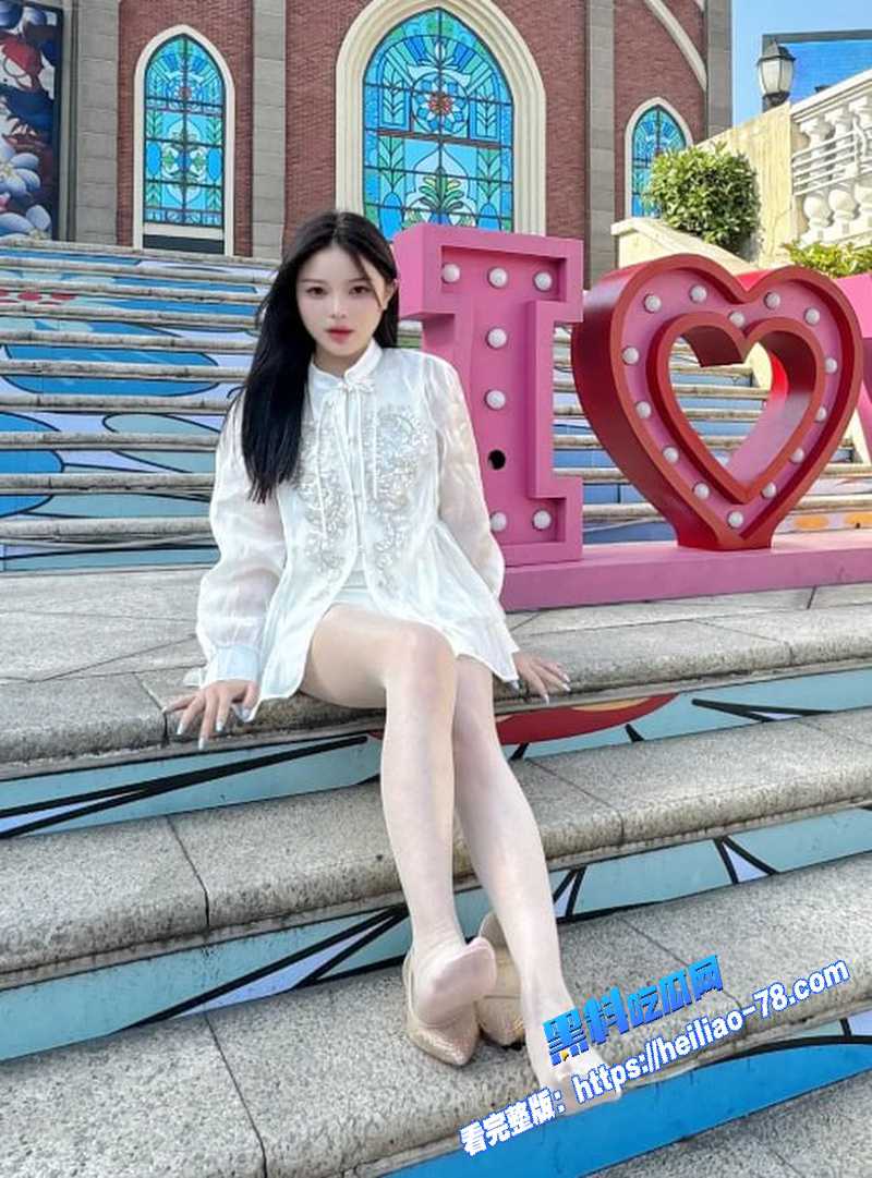 海角乱伦大神 精虫上脑姐夫强干醉酒小姨子 白丝包臀裙扣逼玩弄 无套猛干射逼上图10