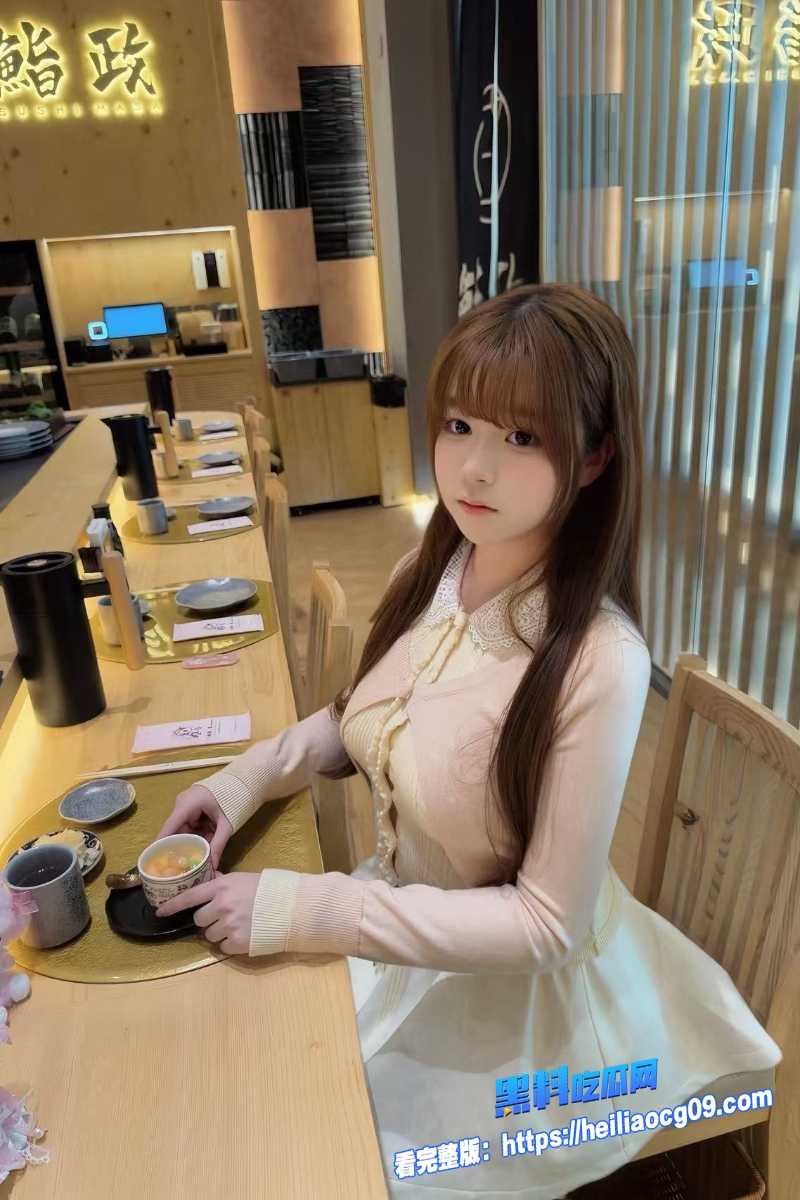 高颜值反差大学生1