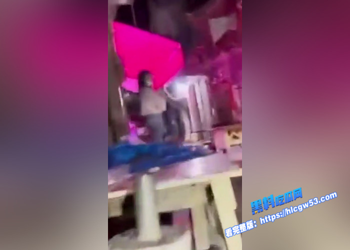 广州代驾小伙深入女人窝 刺激探路广州站街女一条街 各种站街女路边等着来生意 场面好刺激2 广州代驾小伙深入女人窝 刺激探路广州站街女一条街 各种站街女路边等着来生意 场面好刺激2