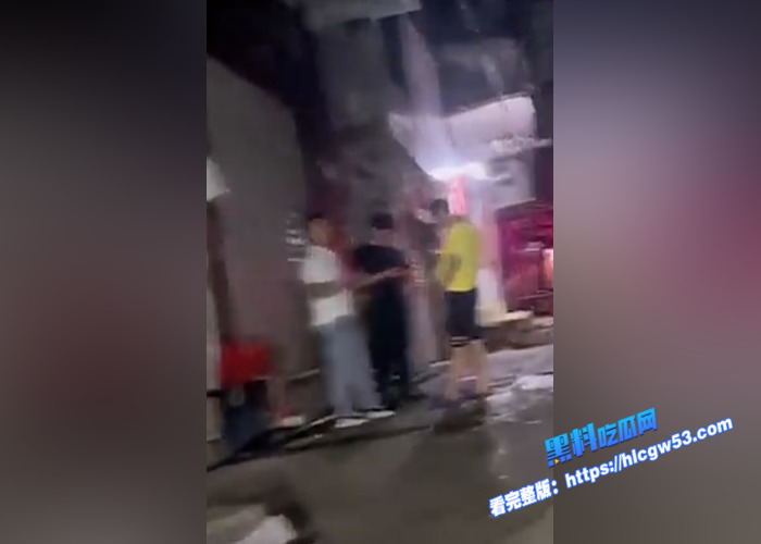 广州代驾小伙深入女人窝 刺激探路广州站街女一条街 各种站街女路边等着来生意 场面好刺激6 广州代驾小伙深入女人窝 刺激探路广州站街女一条街 各种站街女路边等着来生意 场面好刺激6