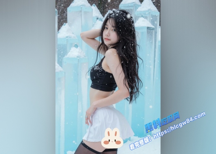 顶级美少女福利姬小恩黑丝制服户外露出！3