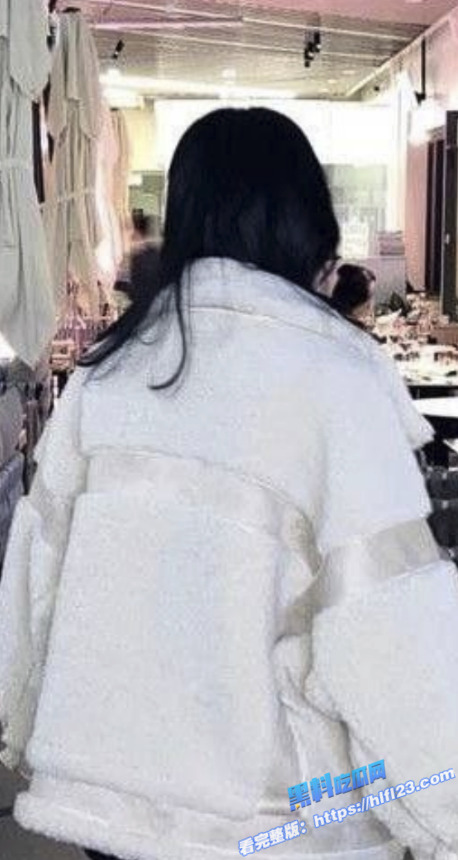 抖音280万粉丝反差网红 天降之雯 不雅视频合集流出 清纯的外表下 隐藏着骚母狗的内心！3